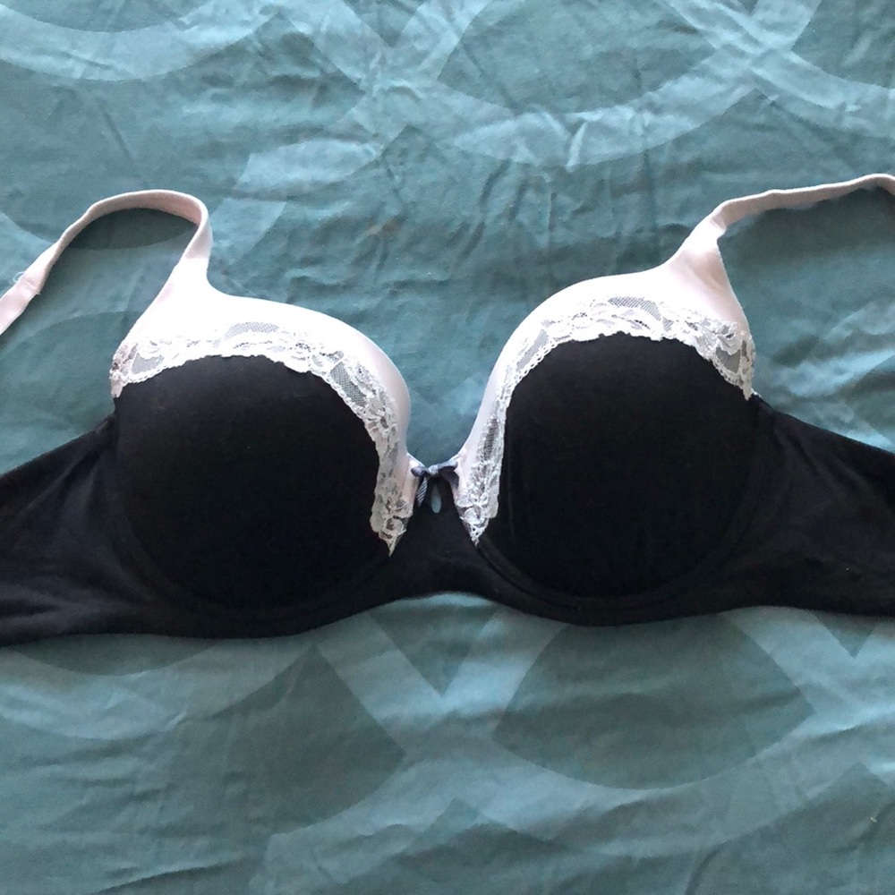 Body by Victoria Black lace detail bra